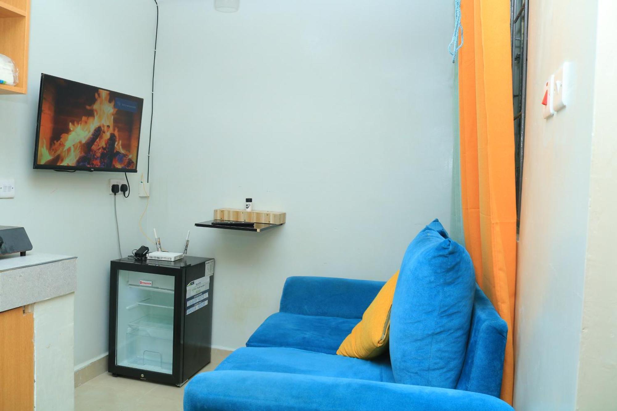 Highway Nest, 2 Minutes To Spurmall & Nibs College Bed & Breakfast Ruiru Bagian luar foto